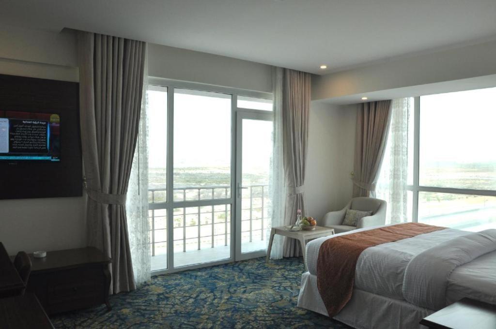 เซอร์ แกรนด์ โฮเทล Hotel ภายนอก รูปภาพ
