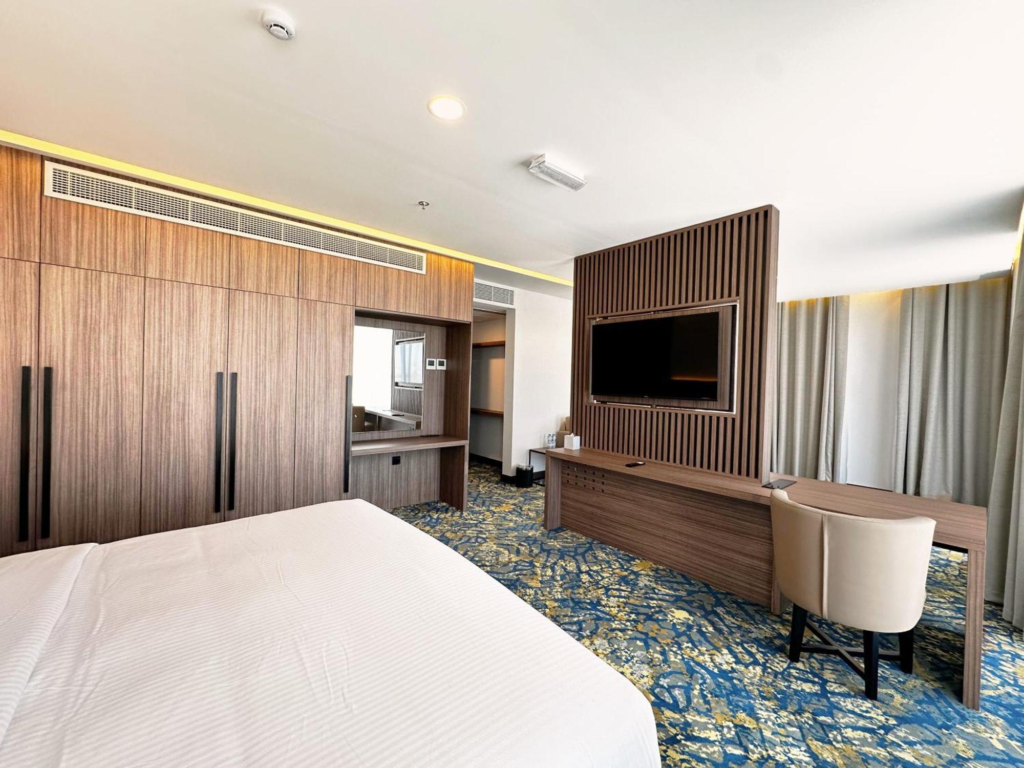 เซอร์ แกรนด์ โฮเทล Hotel ภายนอก รูปภาพ