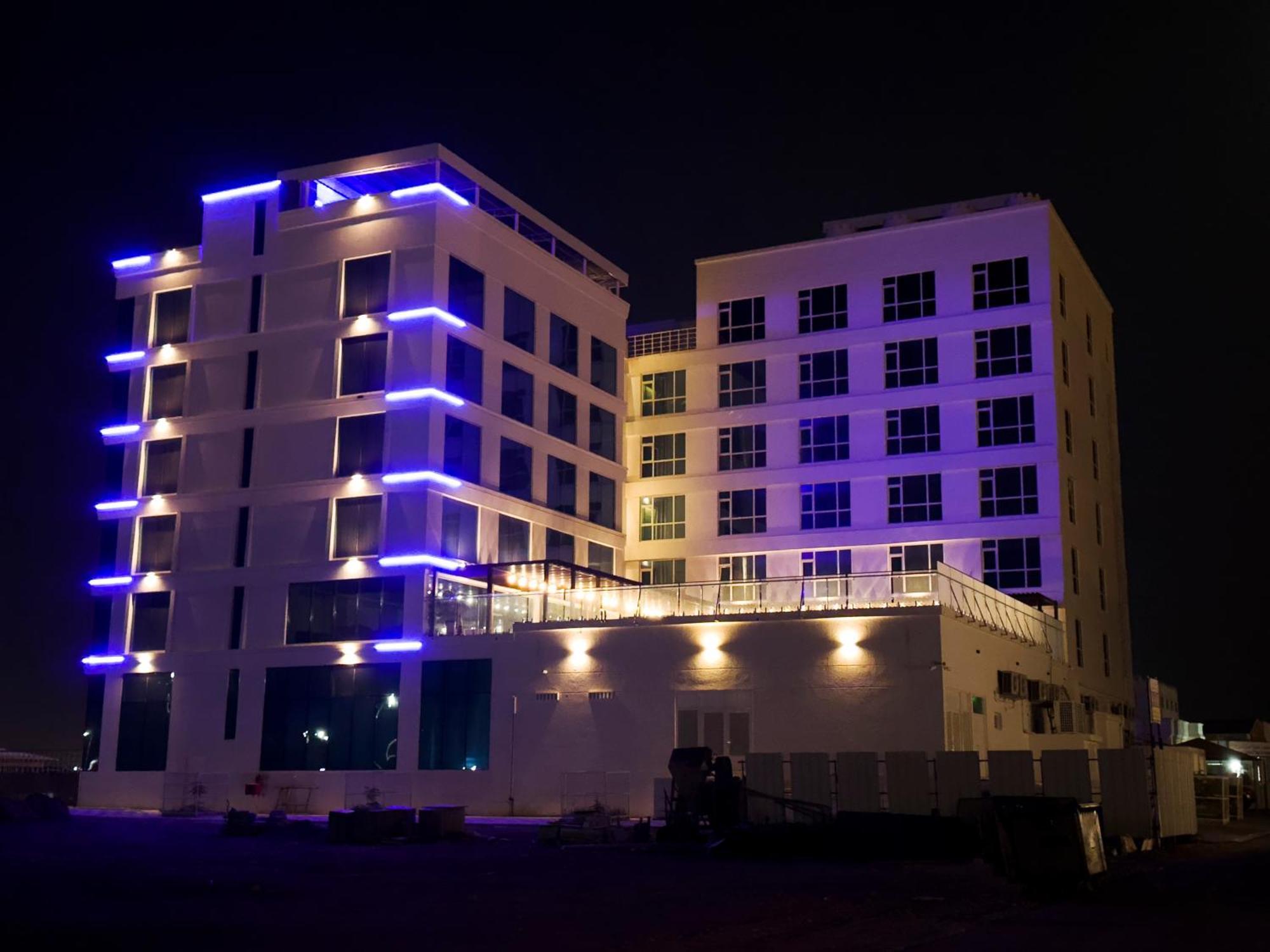 เซอร์ แกรนด์ โฮเทล Hotel ภายนอก รูปภาพ